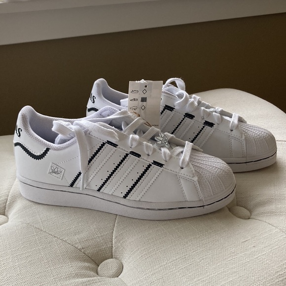 NEW Adidas sneakers - Picture 3 of 10